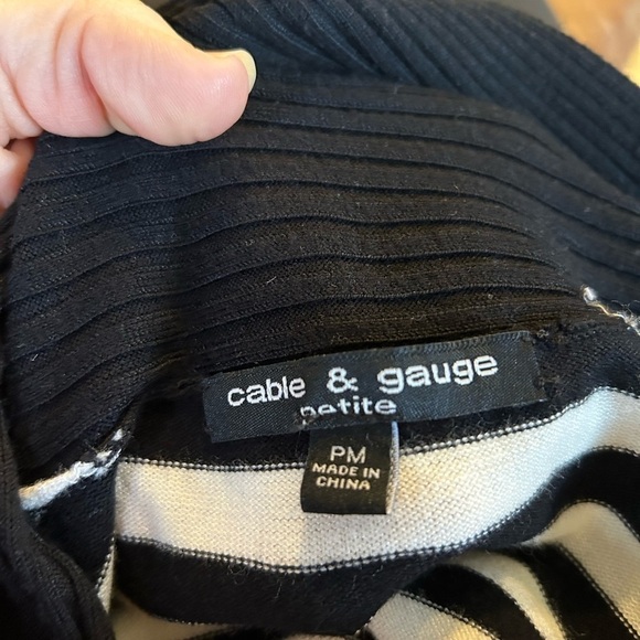 Cable & Gauge cardigan black & white PM - Picture 3 of 4